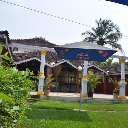 Bribon Guest House 卡兰古特 外观 照片
