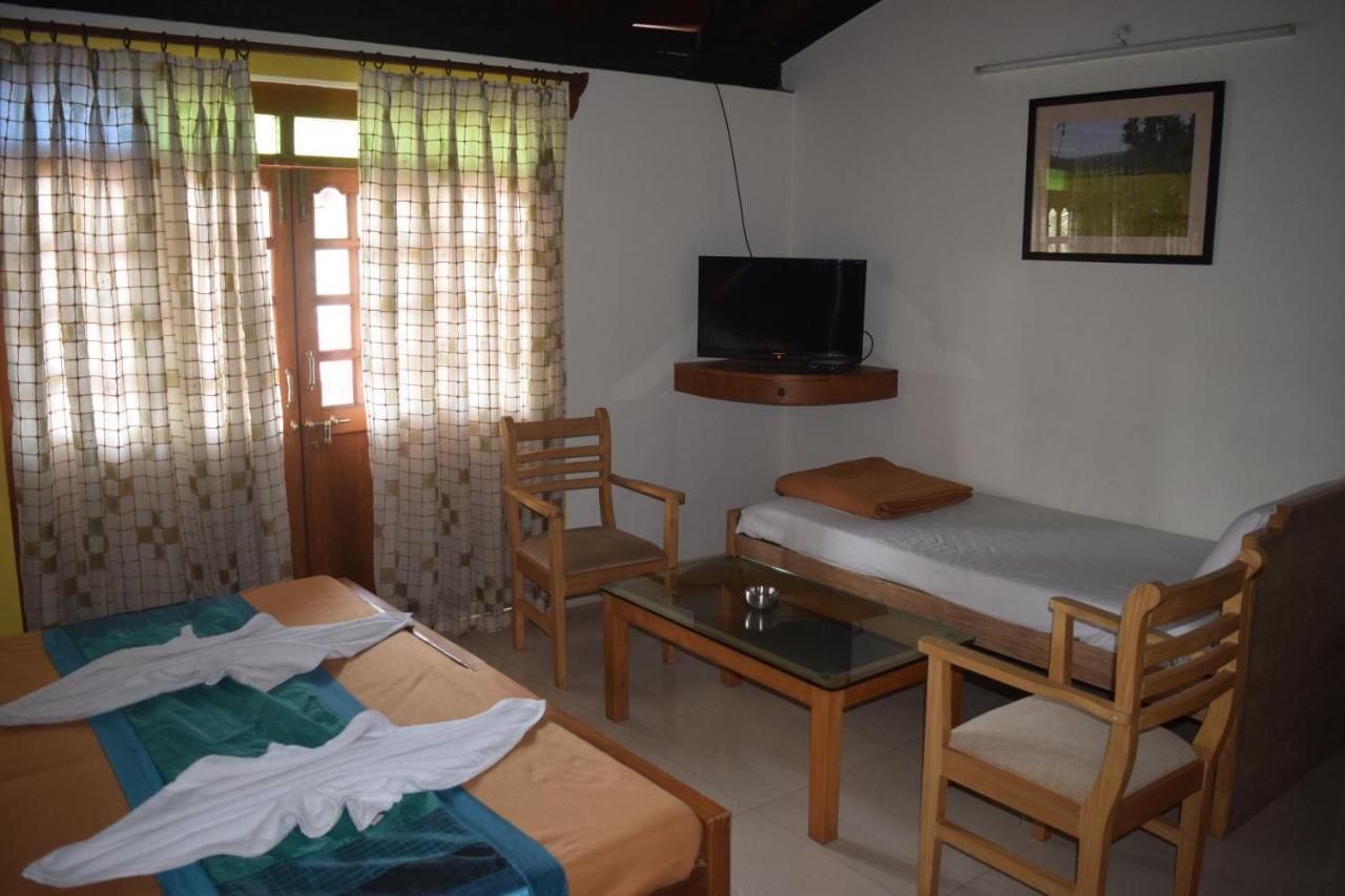 Bribon Guest House 卡兰古特 外观 照片
